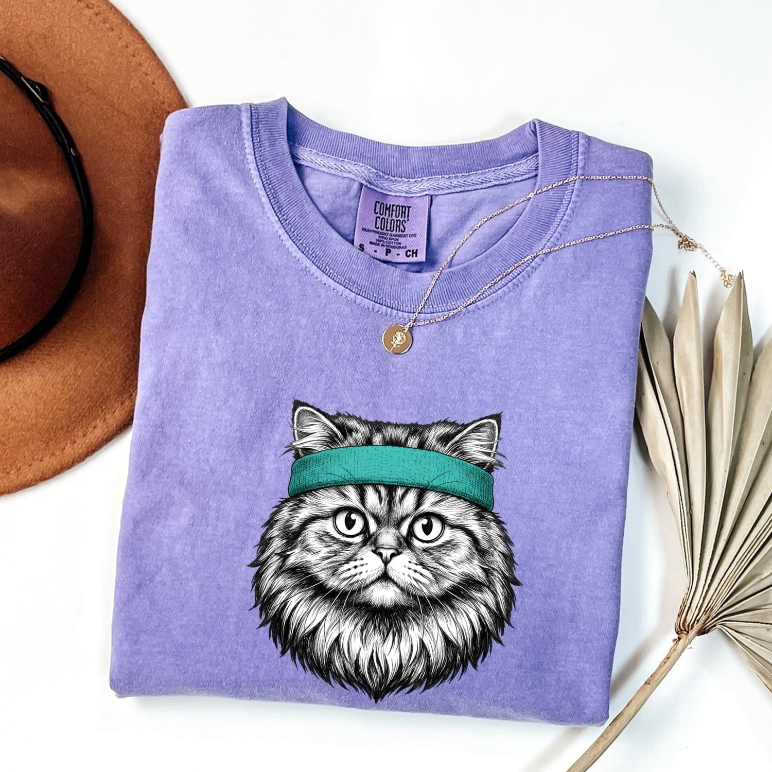 Hand Drawn Tabby Cat Tee – Vintage Kitty Shirt for Women