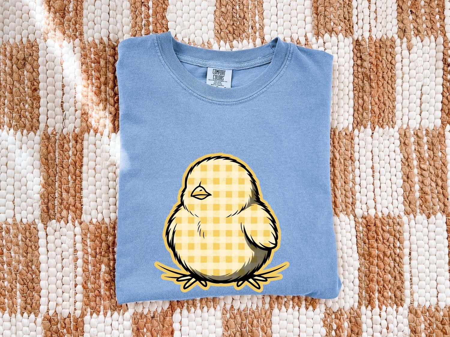 Baby Bird Shirt Easter Pet Gift Women Country Tee Chick T-Shirt Easter Fan Nestling Graphic Rustic Tshirt Classic Gingham Print Tshirt