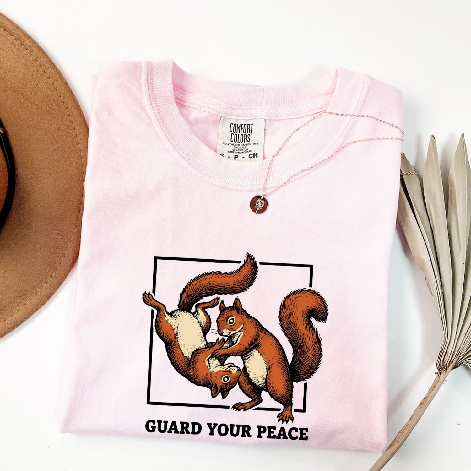 Fighting Squirrels Shirt Funny Pet Gift Women Retro Tee Squirrel T-Shirt Humor Fan Vintage Tshirt Animal Graphic Sketch Creature Tshirt