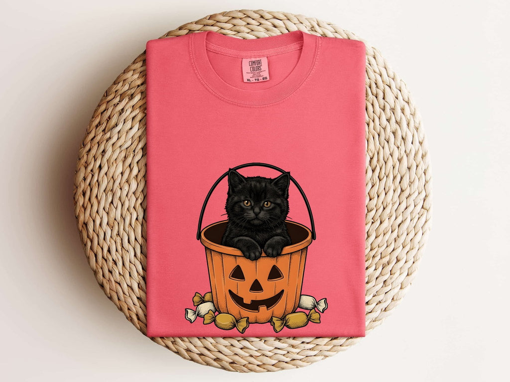 Black Cat Shirt Halloween Cat Gift Women Vintage Tee Kitty T-Shirt Horror Fan Retro Tshirt Feline Graphic Hand Drawn Pumpkin Bucket Tshirt
