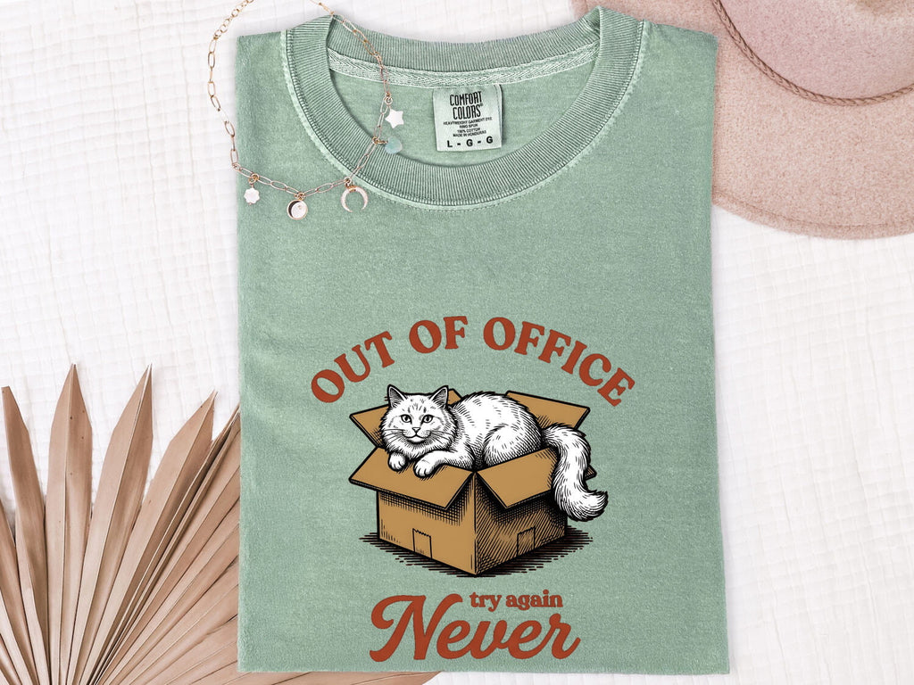 Cat Box Shirt for Women – Funny Vintage Cardboard Box Hand Drawn Graphic Tee