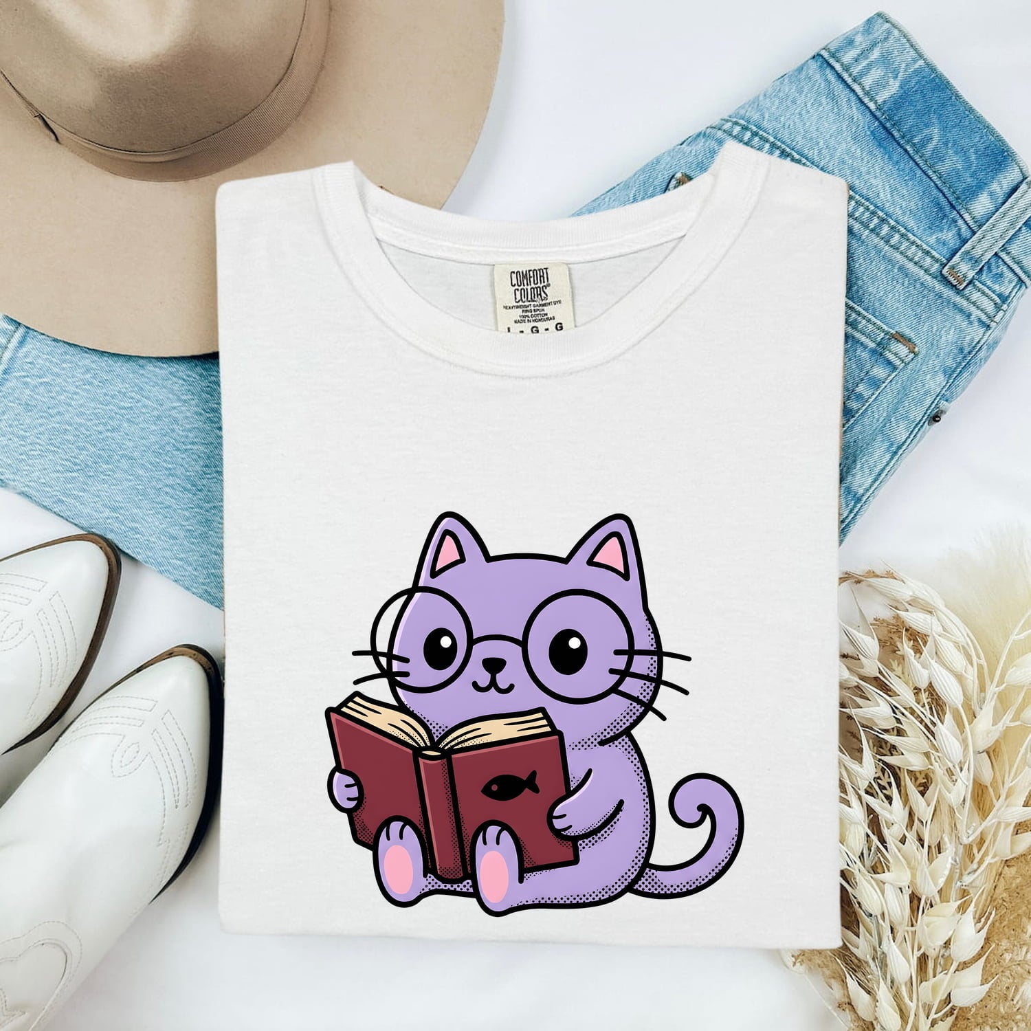 Cat Reading Shirt for Women – Kawaii Bookworm Kitten Cartoon Graphic Tee