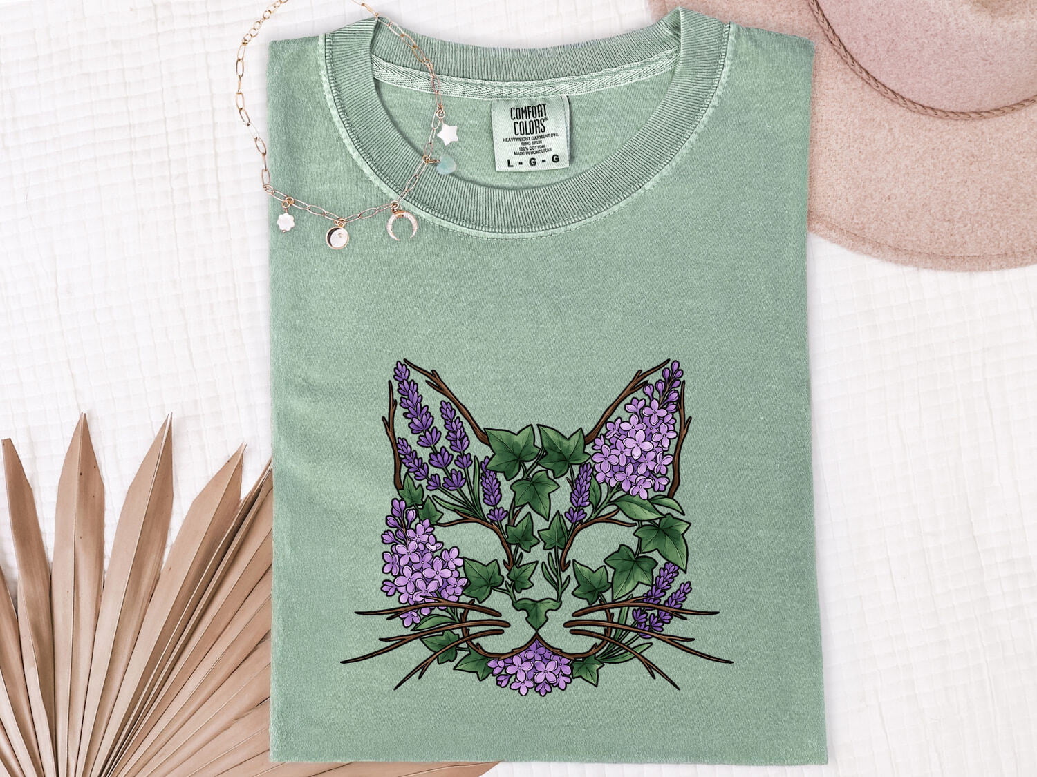 Cat Flower Shirt for Women – Botanical Sketch Floral Kitty Graphic Tee