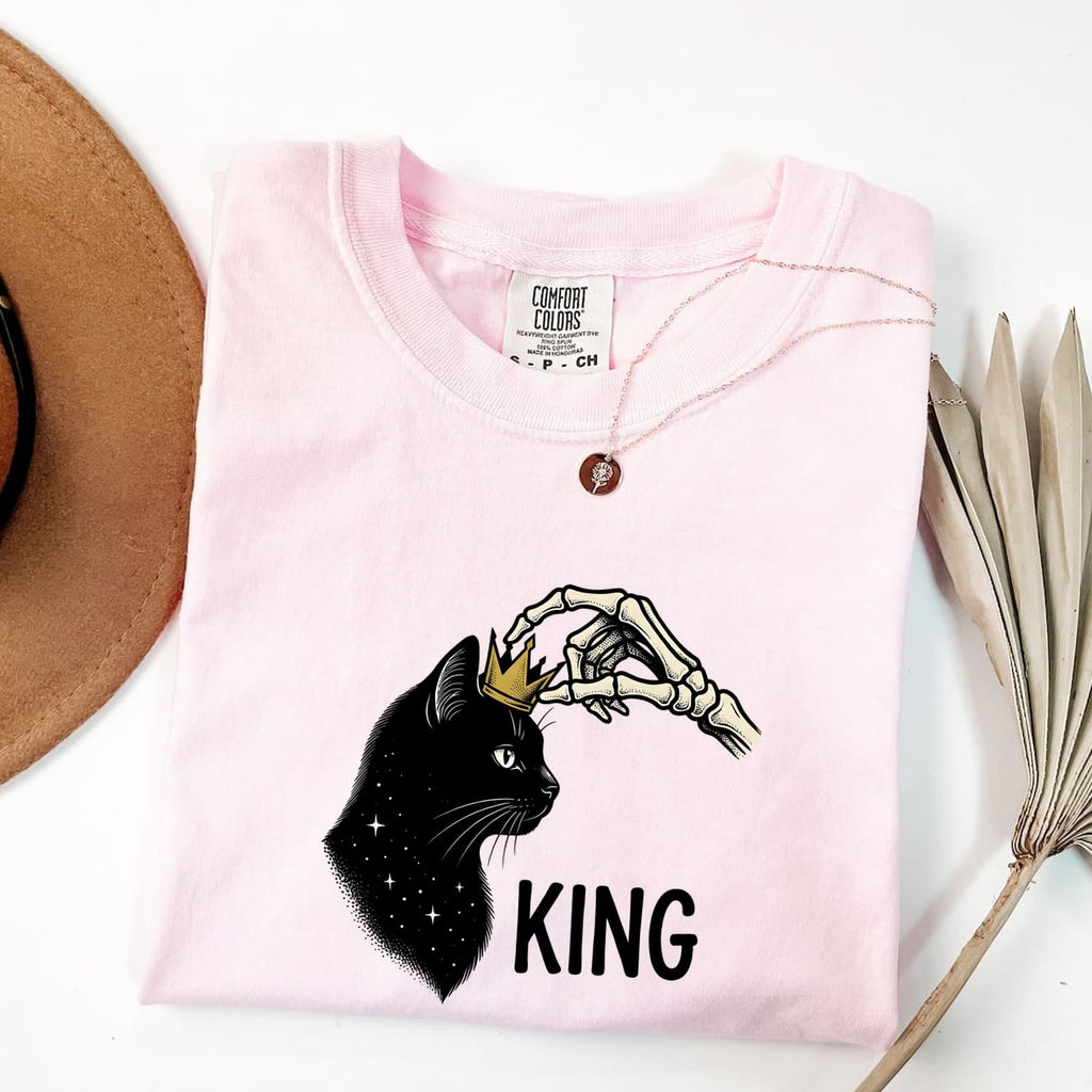 Halloween Black Cat Shirt for Women – Gothic Crown & Skeleton Hand Graphic Tee