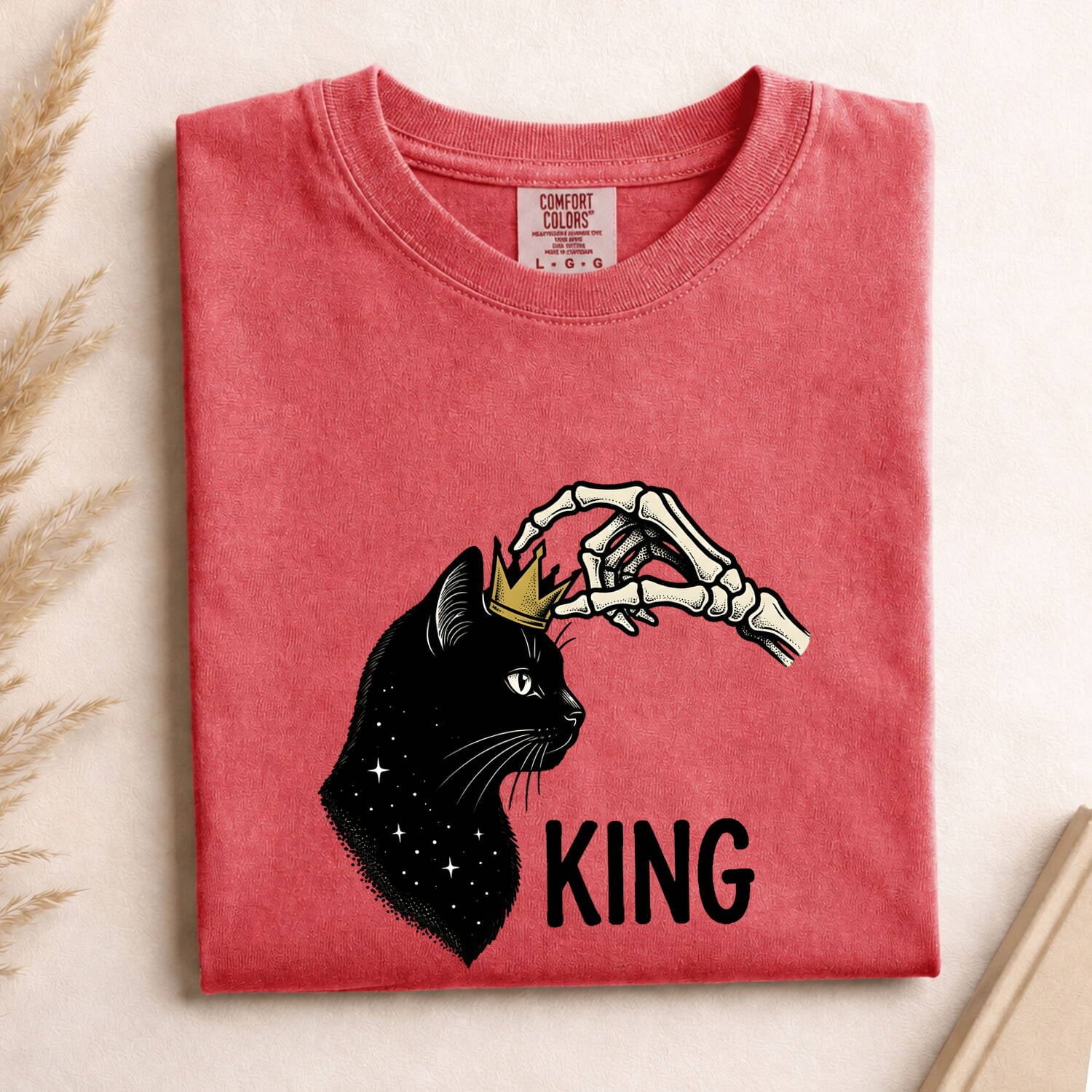 Halloween Black Cat Shirt for Women – Gothic Crown & Skeleton Hand Graphic Tee