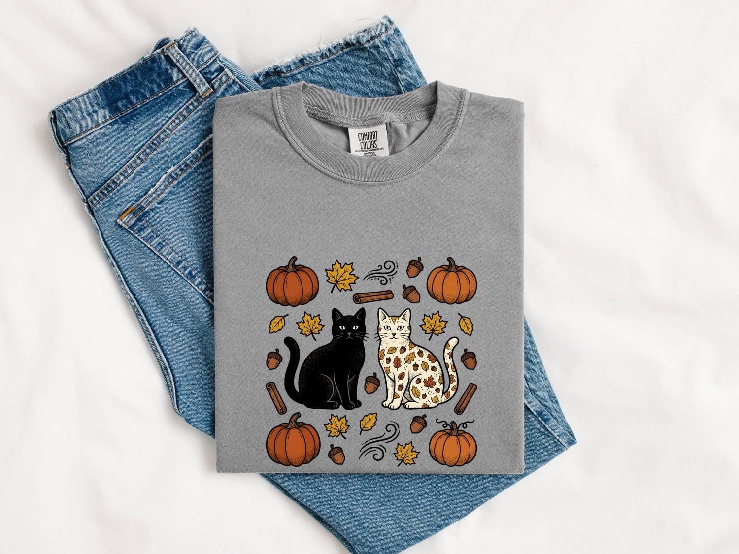 Fall Cats Shirt for Women – Retro Autumn Harvest Kittens & Gourds Graphic Tee