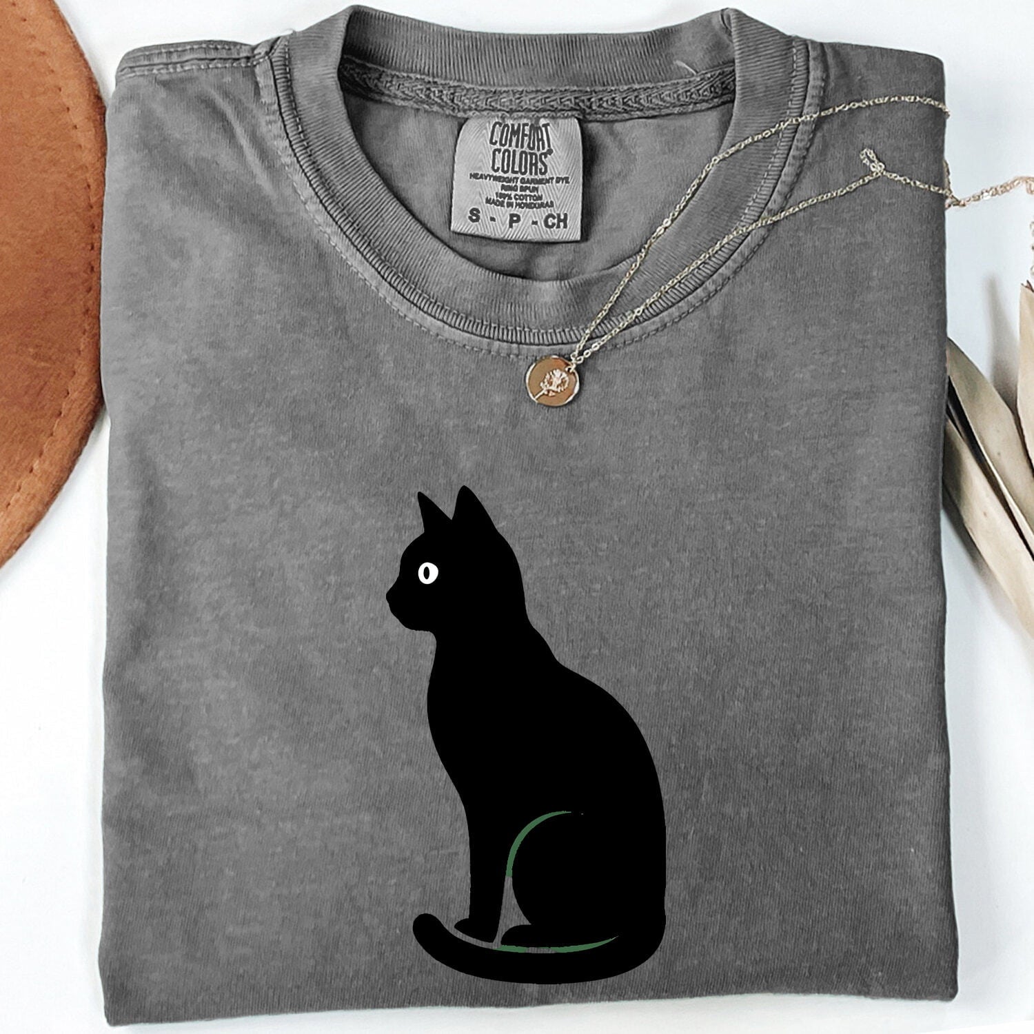Black Cat Shirt for Women – Simple Ebony Cat Graphic Tee