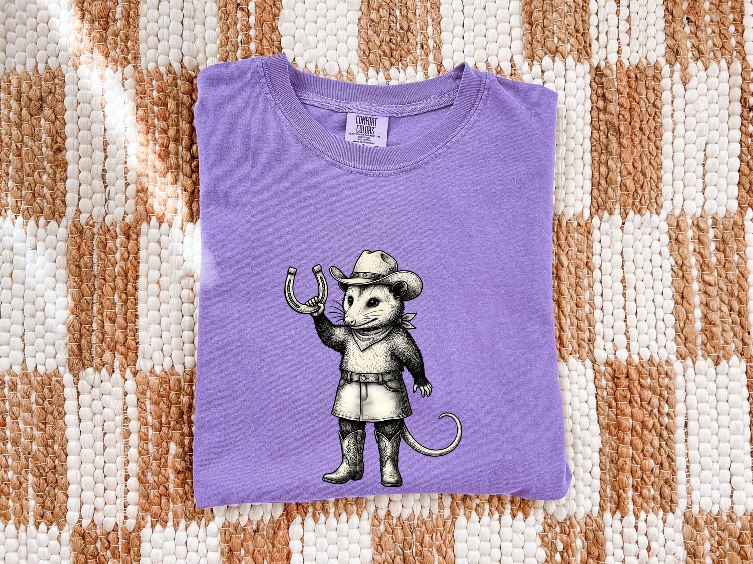 Opossum Rancher Shirt for Women – Cowgirl Line Art Iron Horseshoe Possum Graphic Tee