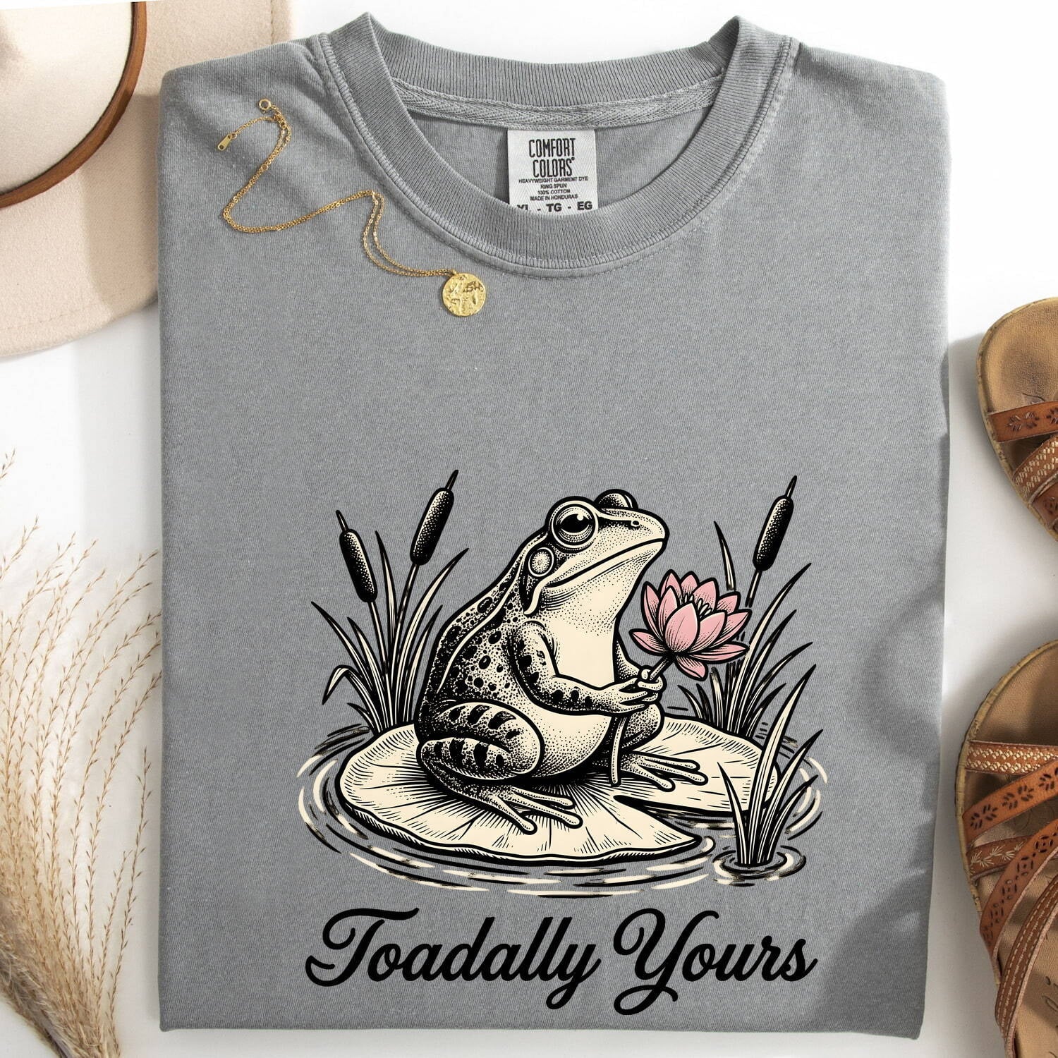 Toad Bloom Shirt Valentine Pets Gift Women Antique Tee Frog T-Shirt Love Fan Vintage Tshirt Animal Graphic Doodle Lotus Leaf Tshirt