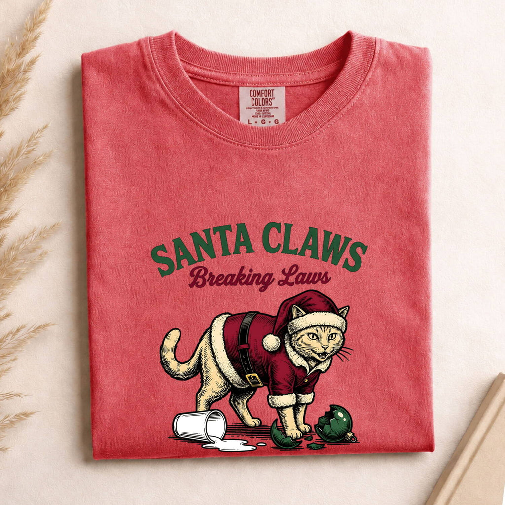 Santa Kitten Shirt Christmas Pet Gift Women Retro Tee Christmas Kitty T-Shirt Xmas Fan Holiday Tshirt Animal Graphic Vintage Shattered