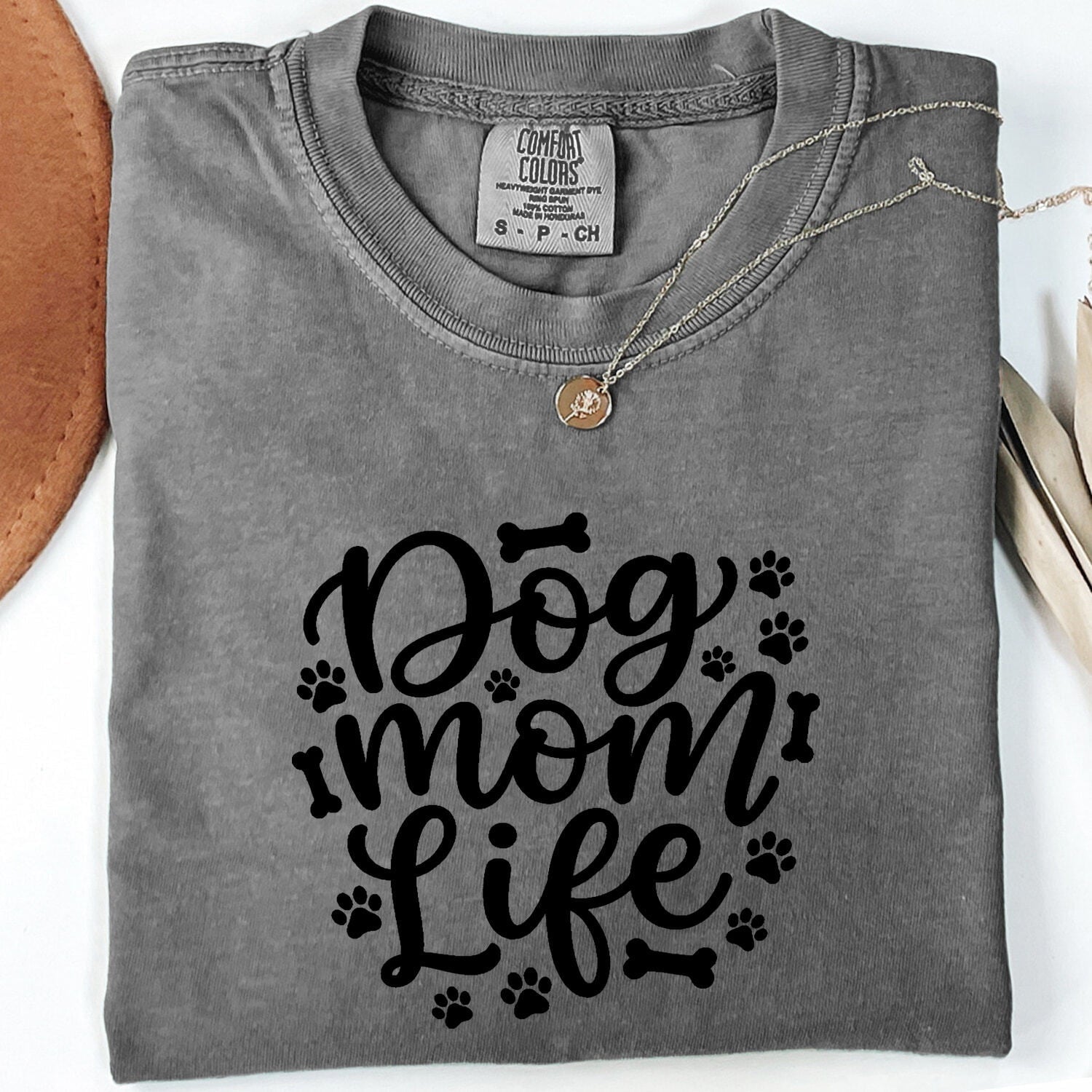 Dog Mom Shirt for Women – Funny Cartoon Contemporary Paw Marks Puppy Graphic Tee