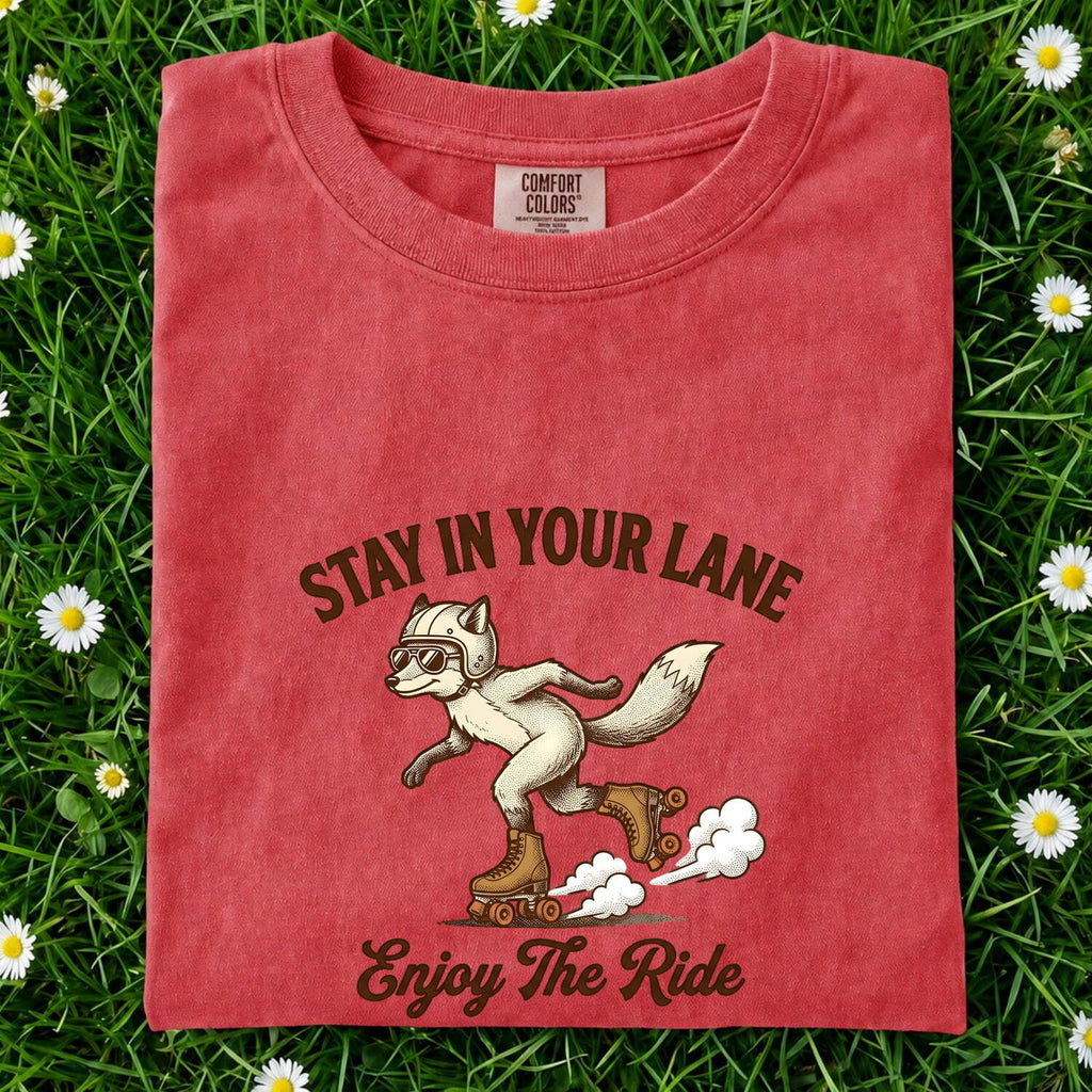 Fox Roller Skates Shirt for Women – Cute Retro Cartoon Inline Skate Helmet Animal Graphic Tee