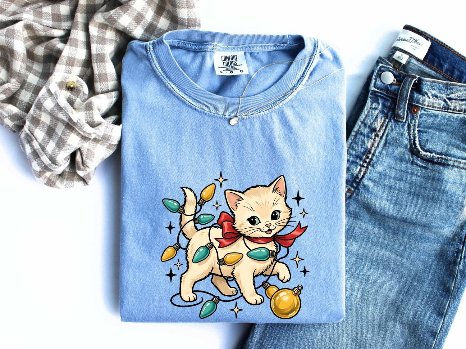 Christmas Cat Shirt for Women – Sweet Feline Fairy Lights Holiday Graphic Tee