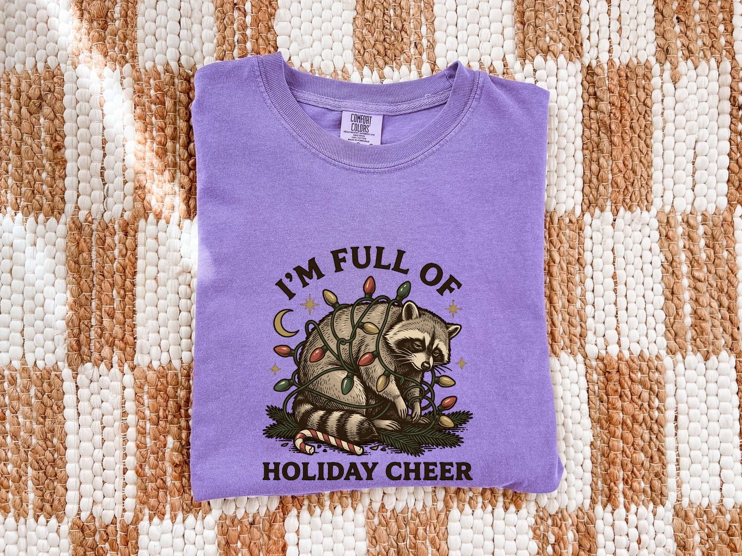 Christmas Raccoon Shirt for Women – Rustic Vintage Doodle Lights Peppermint Trash Panda Graphic Tee