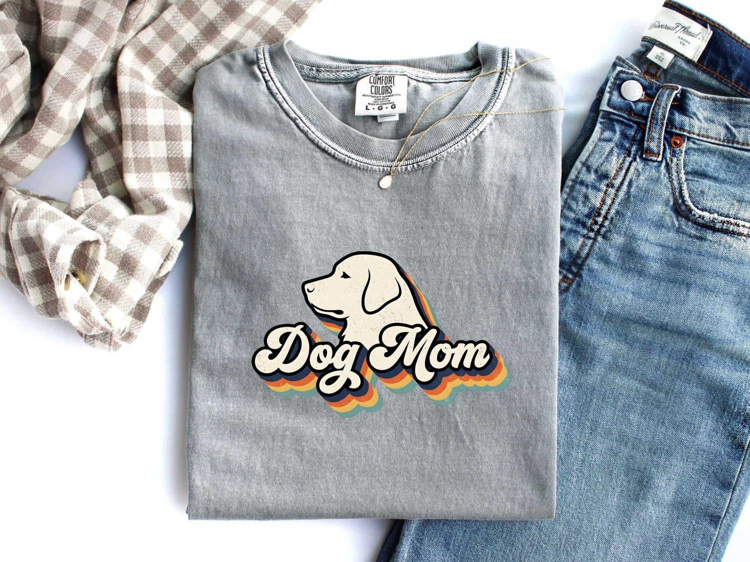 Labrador Shirt for Women – Retro Vintage Rainbow Dog Mom Animal Graphic Tee