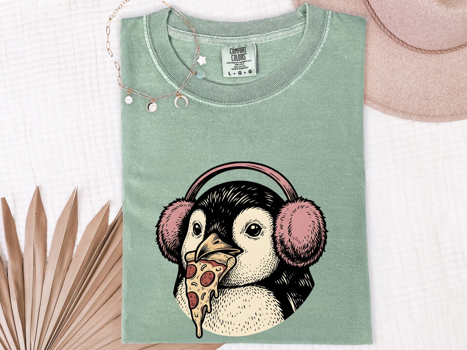 Christmas Bird Shirt for Women – Funny Cartoon Tuxedo Pizza Traditional Earmuff Animal Graphic Tee