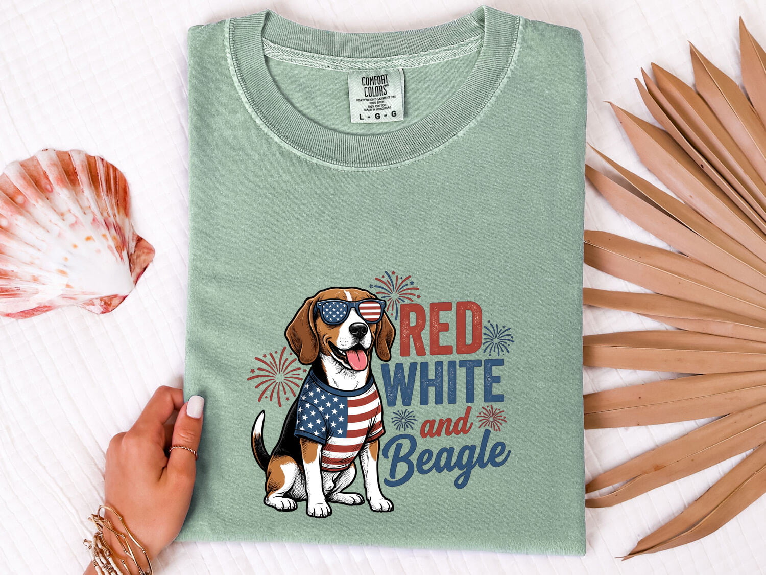 4th of July Beagle Shirt for Women – Distressed Vintage Hound Dog Independence Day Graphic Tee
