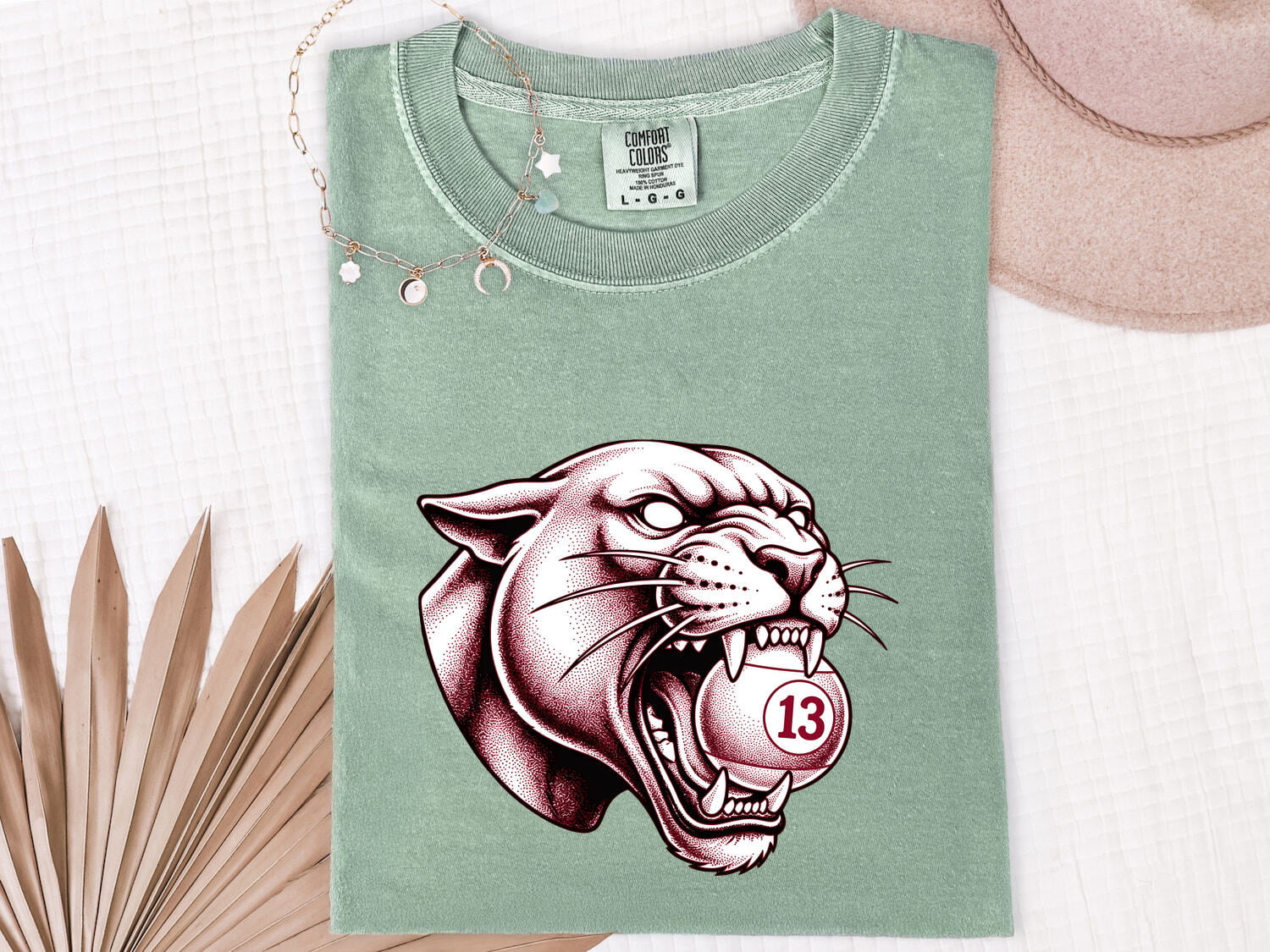 Panther Face Shirt for Women – Retro Arcade Gaming Leopard Illustration Graphic Tee