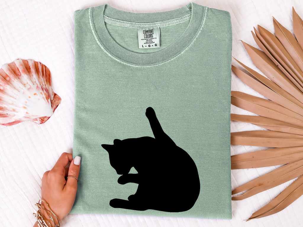 Cat Figure Shirt for Women – Simple Plain Fresh Pet Posture Illustration Feline Graphic Tee