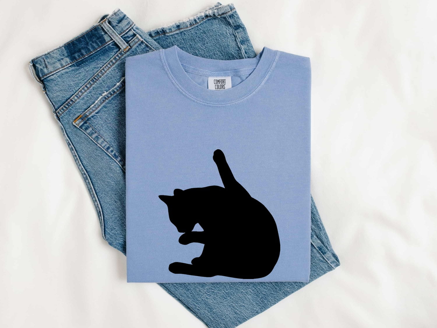 Cat Figure Shirt for Women – Simple Plain Fresh Pet Posture Illustration Feline Graphic Tee