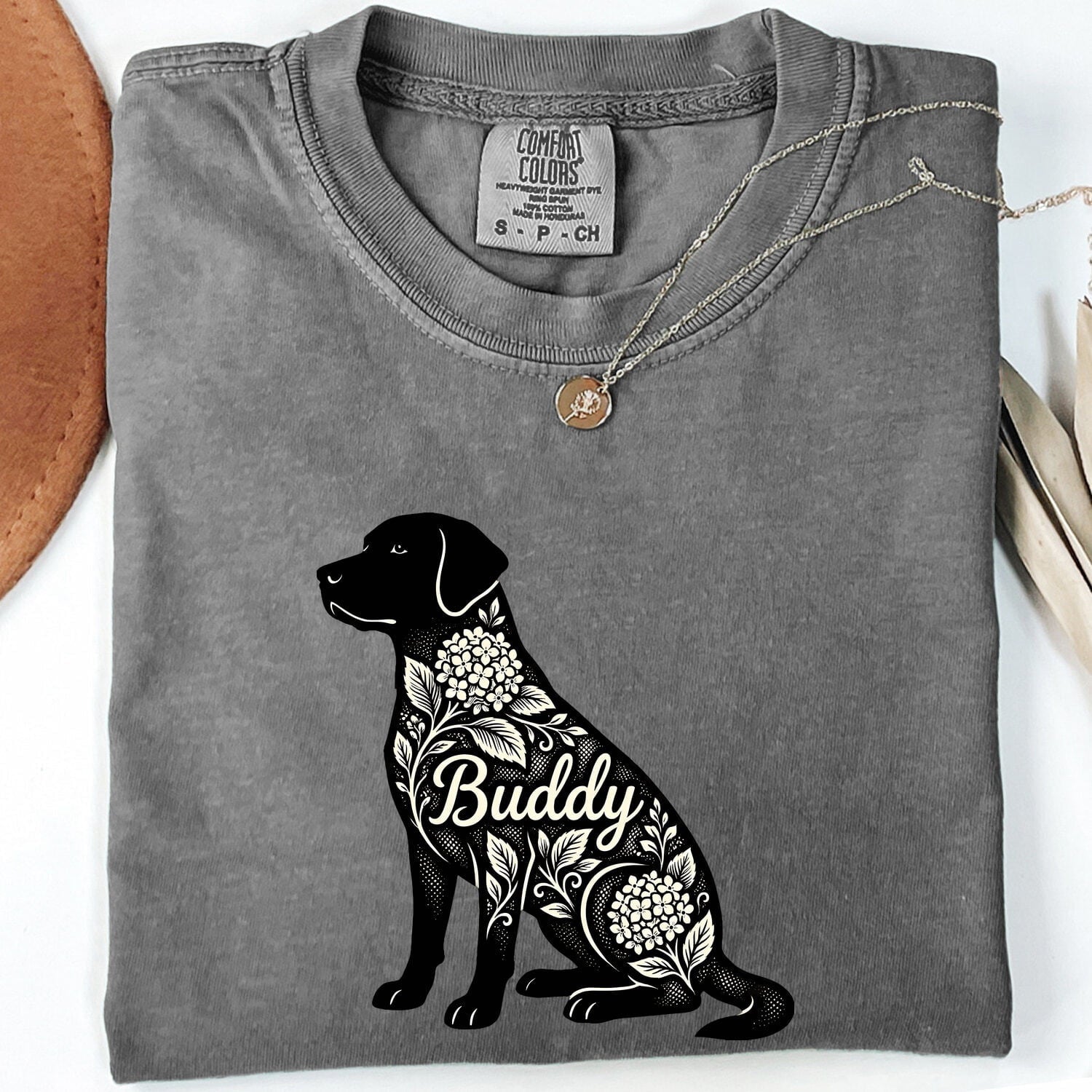 Labrador Retriever Shirt for Women – Botanical Contemporary Floral Hortensia Dog Graphic Tee