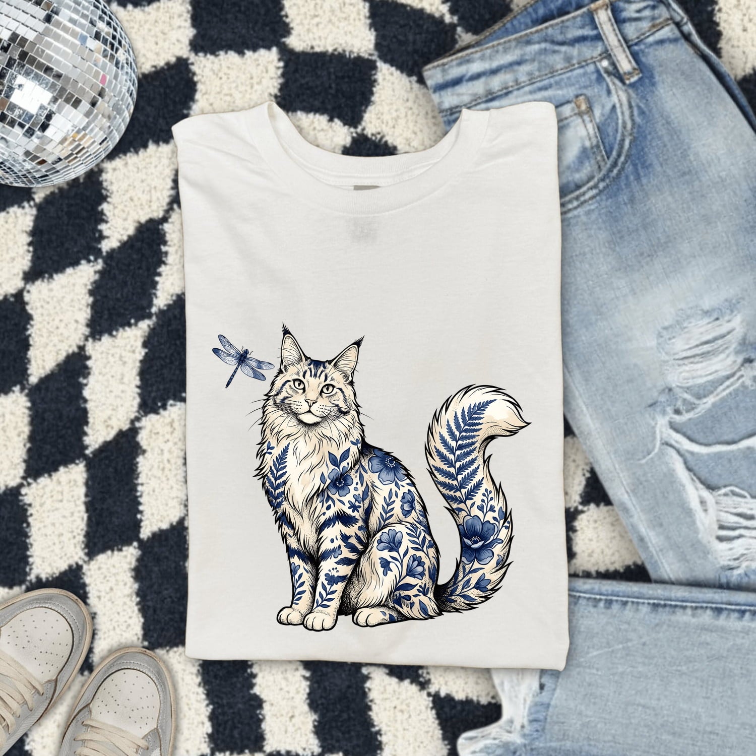 Flower Cat Shirt for Women – Boho Hippie Retro Bug Floral Blooms Kitty Graphic Tee