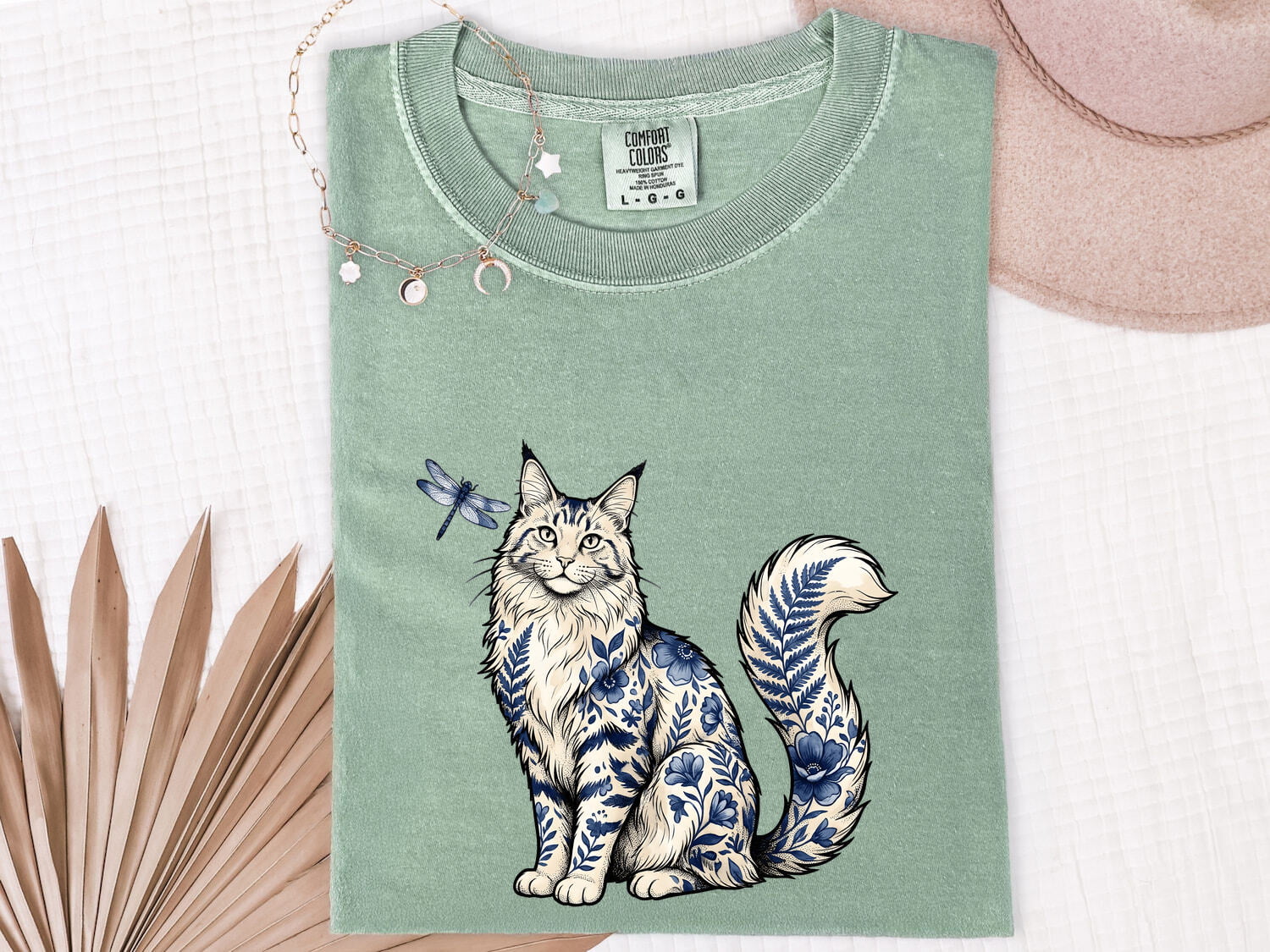 Flower Cat Shirt for Women – Boho Hippie Retro Bug Floral Blooms Kitty Graphic Tee