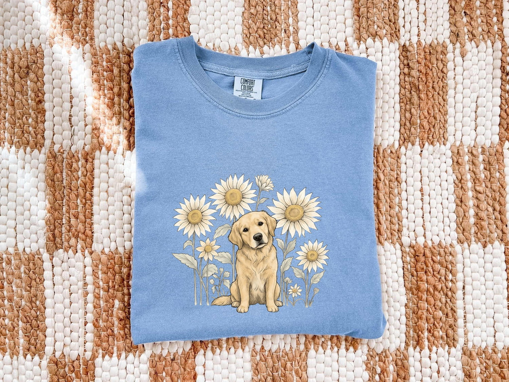 Golden Retriever Shirt for Women – Floral Doodle Sunflower Petals Nature Canine Graphic Tee