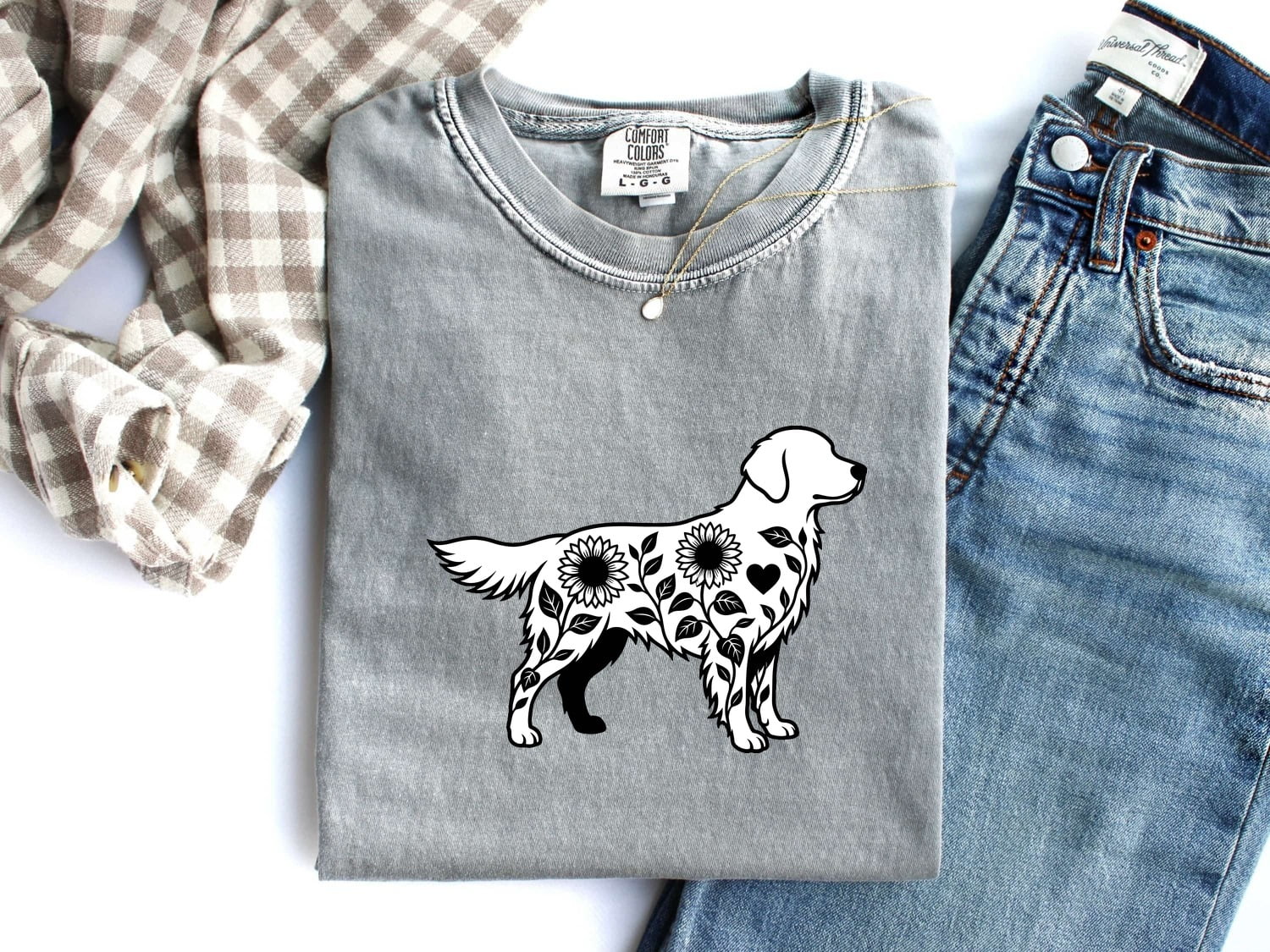 Golden Retriever Shirt for Women – Boho Minimalist Floral Sunflower Hippie Dog Graphic Tee