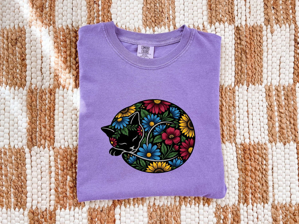 Flower Cat Shirt for Women – Boho Hippie Rustic Meadow Kitty Graphic Tee