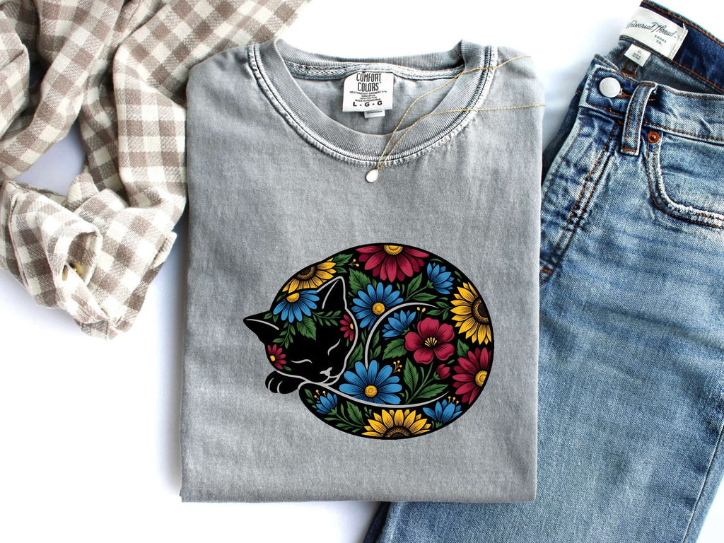 Flower Cat Shirt for Women – Boho Hippie Rustic Meadow Kitty Graphic Tee