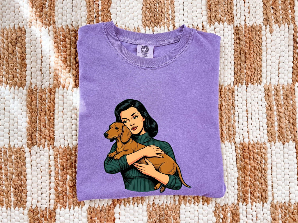 Dachshund Shirt for Women – Retro Cartoon Hug Wiener Dog Doodle Graphic Tee