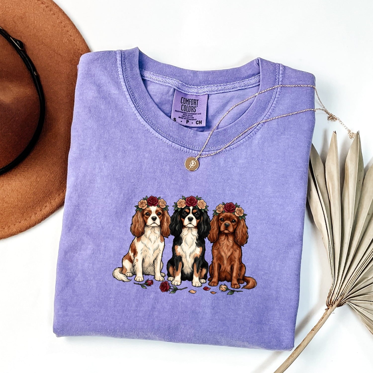Cavalier Spaniel Shirt for Women – Retro Hand Drawn Flower Wreath Dog Graphic Tee