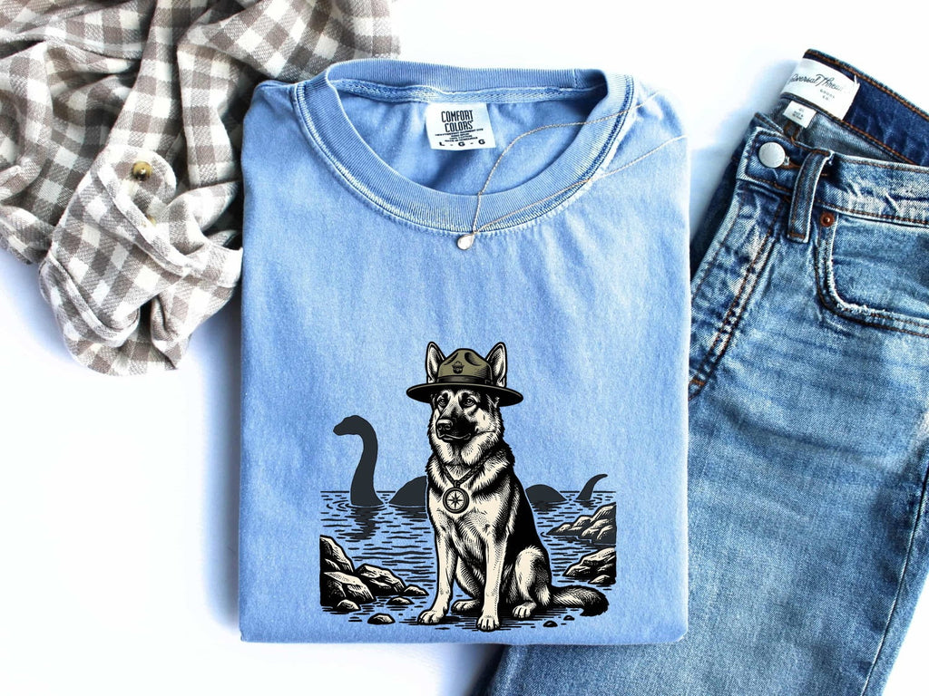 German Shepherd Shirt for Women – Retro Vintage Outdoor Navigation Sketch Graphic Tee