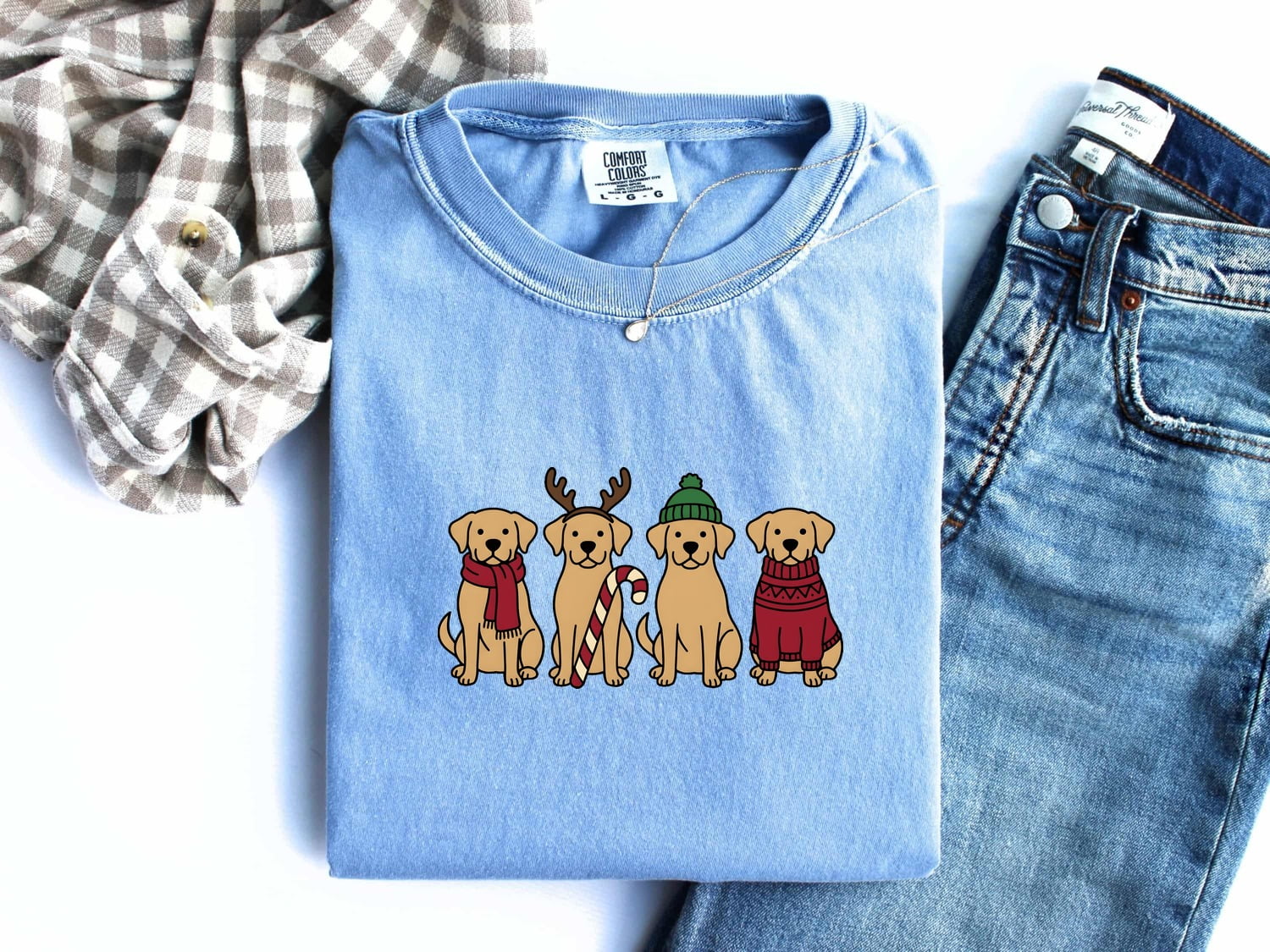 Christmas Labrador Shirt for Women – Holiday Cartoonish Dog Festive Graphic Tee