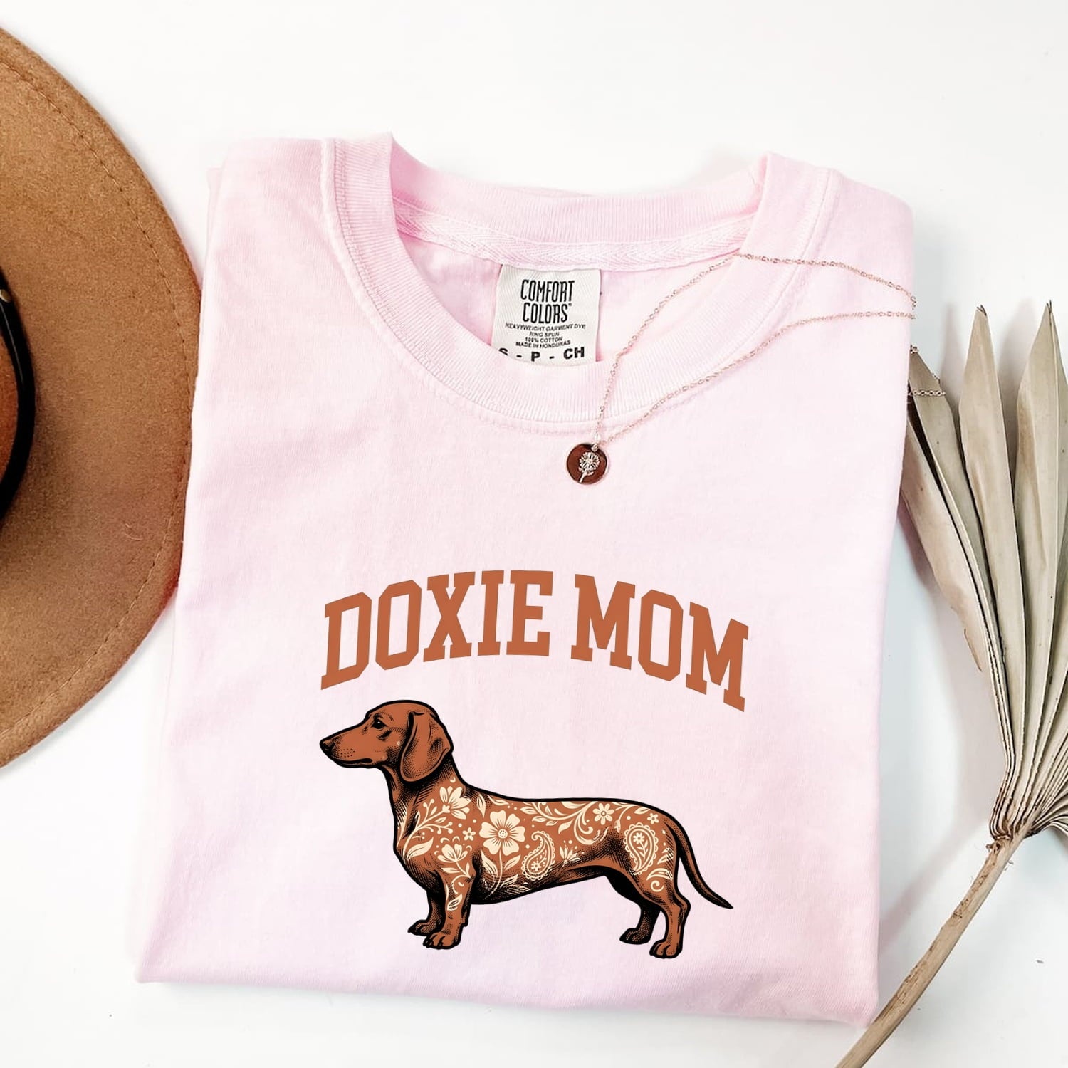 Dachshund Shirt for Women – Nostalgic Cartoon Blossom Print Wildlife Wiener Dog Graphic Tee