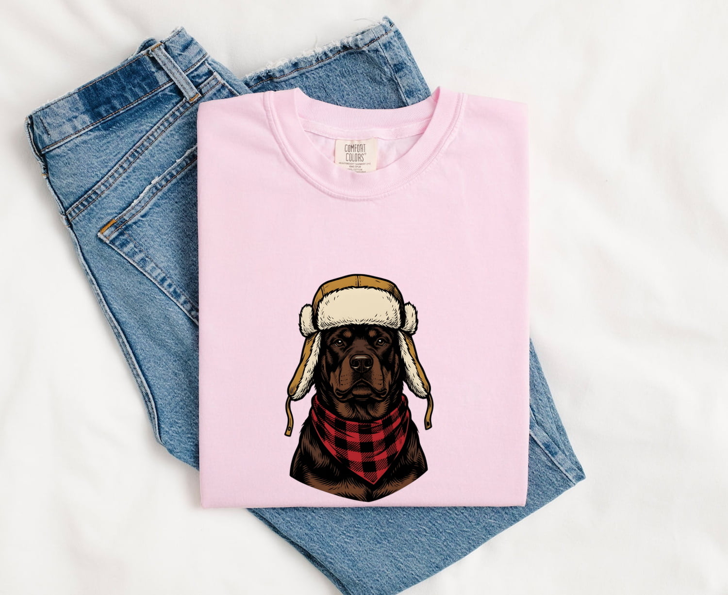 Rottweiler Shirt for Women – Vintage Hand Drawn Retro Adventure Trapper Hat Dog Graphic Tee