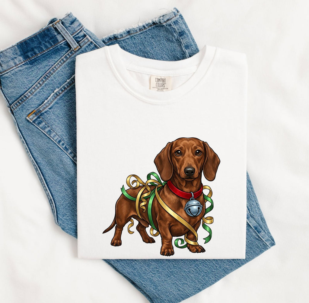 Christmas Dachshund Shirt for Women – Vintage Cartoon Holiday Ribbon Wiener Dog Graphic Tee