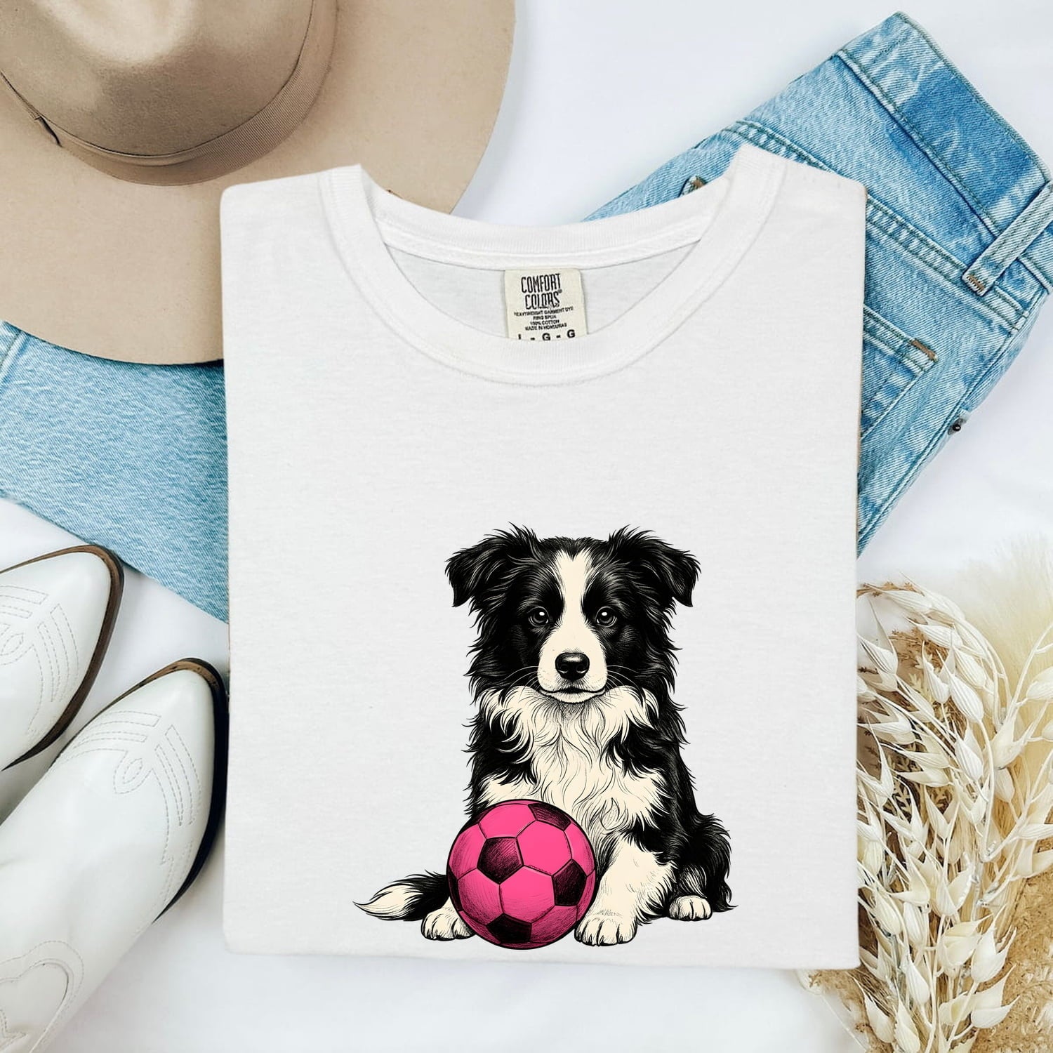 Border Collie Shirt for Women – Retro Sketch Soccer Ball Athletics Drawing Dog Graphic Tee