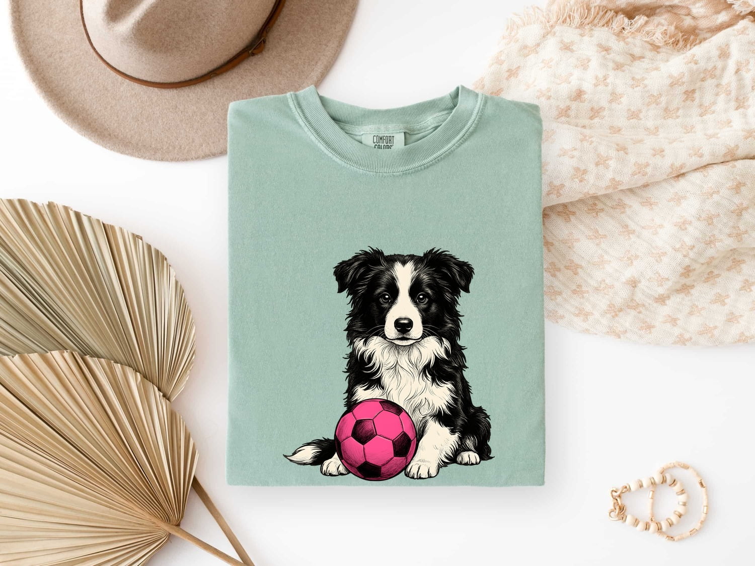 Border Collie Shirt for Women – Retro Sketch Soccer Ball Athletics Drawing Dog Graphic Tee