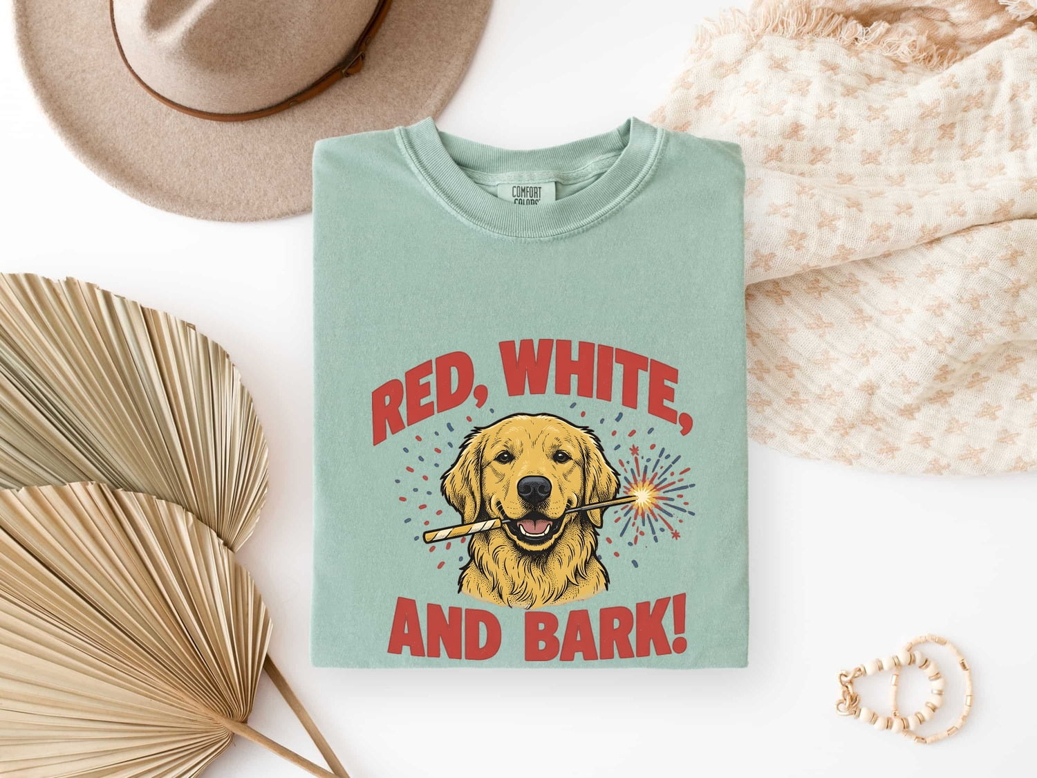4th of July Golden Retriever Shirt for Women – Hand Drawn Creature Line Art Dog Graphic Tee