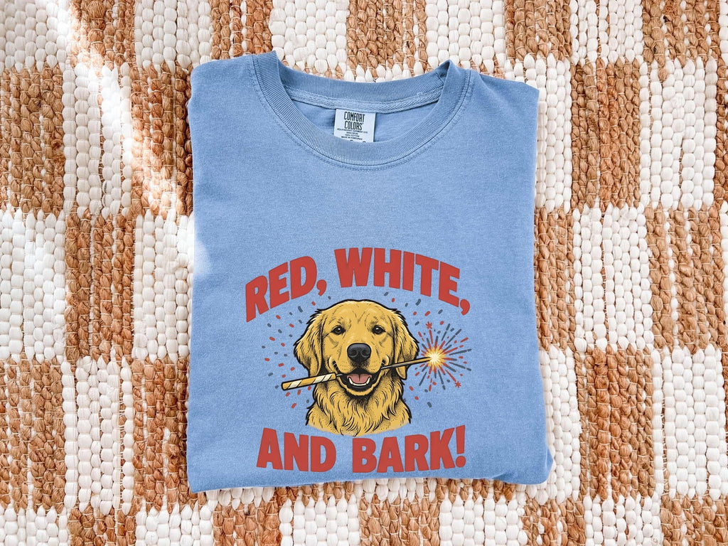 4th of July Golden Retriever Shirt for Women – Hand Drawn Creature Line Art Dog Graphic Tee