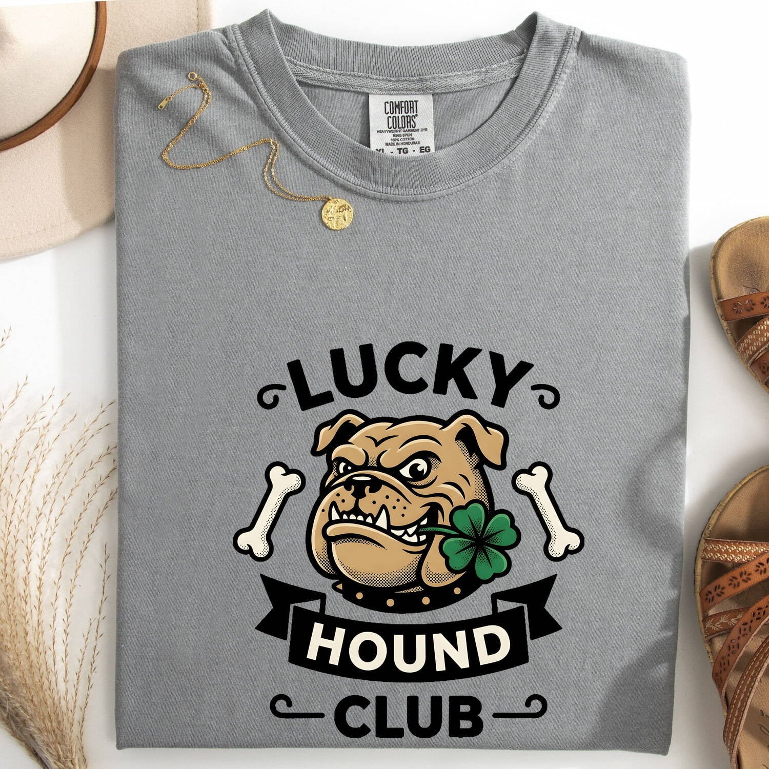 St. Patrick's Day Bulldog Shirt for Women – Line Art Classic Irish Clover Graphic Tee