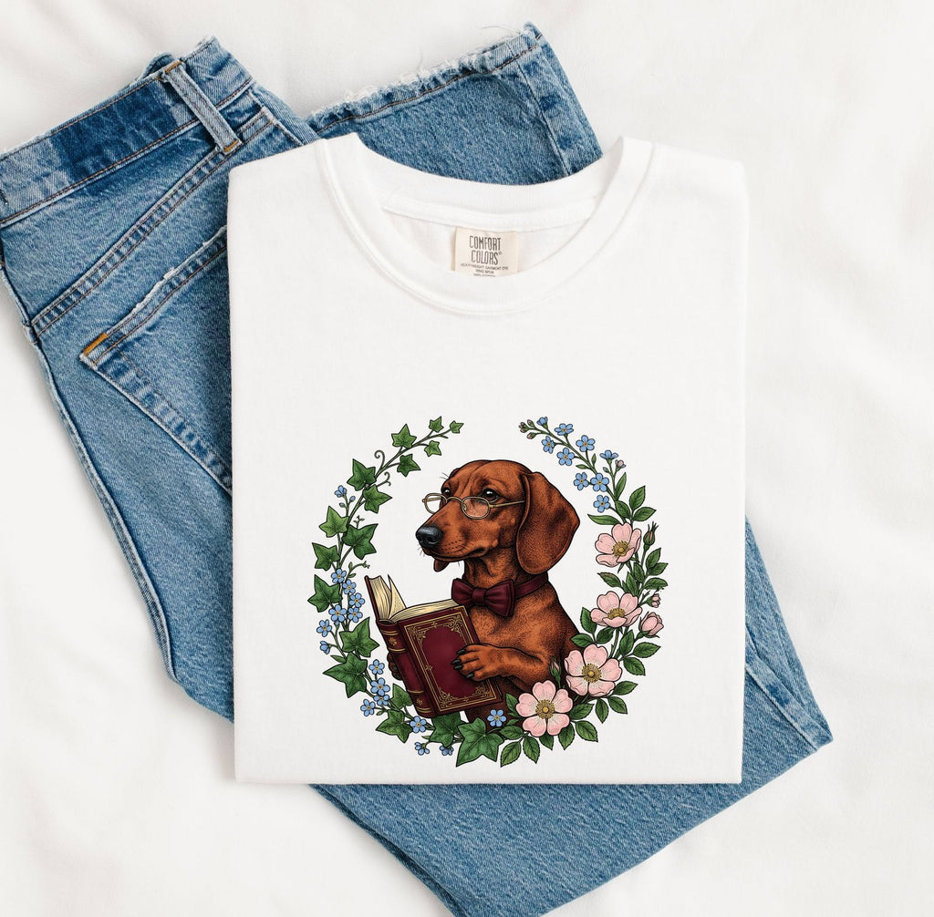 Dachshund Shirt for Women – Vintage Hand Drawn Bibliophile Floral Wreath Wiener Dog Graphic Tee