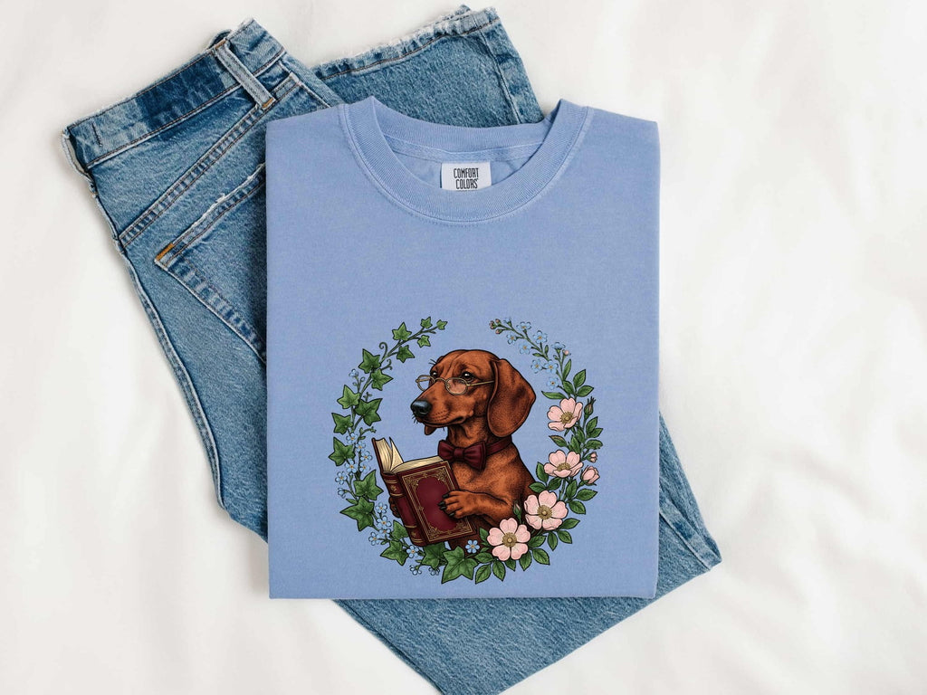 Dachshund Shirt for Women – Vintage Hand Drawn Bibliophile Floral Wreath Wiener Dog Graphic Tee