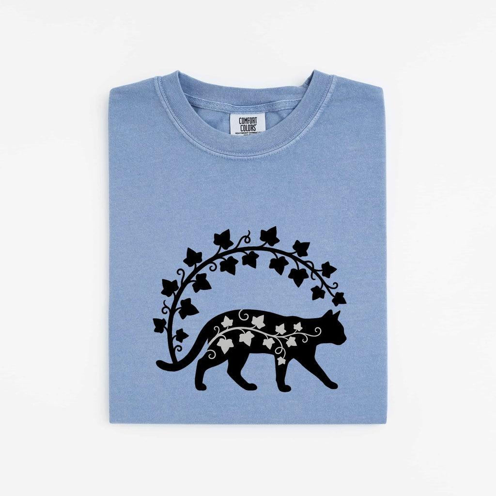 Cat Silhouette Shirt for Women – Line Art Wilderness Outdoor Nature Climbing Leaves Graphic Tee
