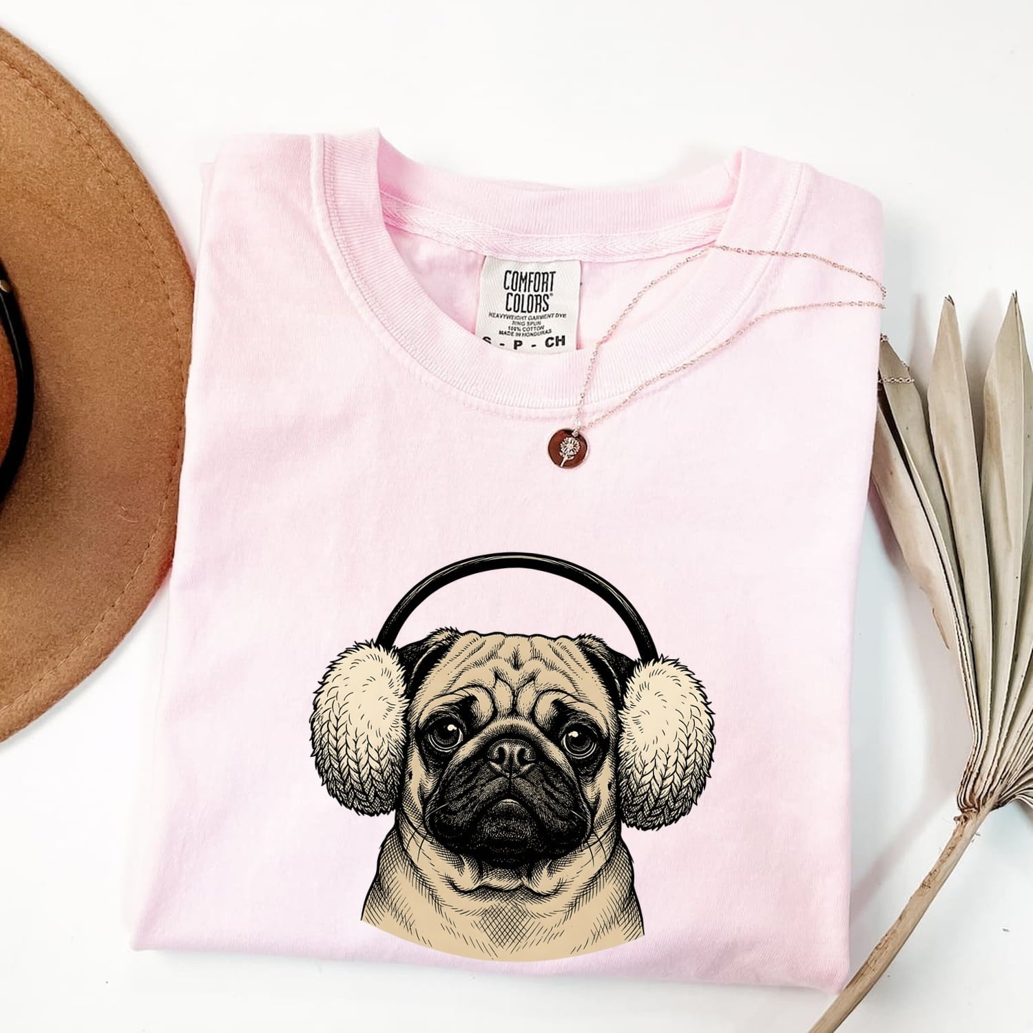 Pug Shirt for Women – Funny Retro Sketch Winter Hat Comedy Puppy Graphic Tee