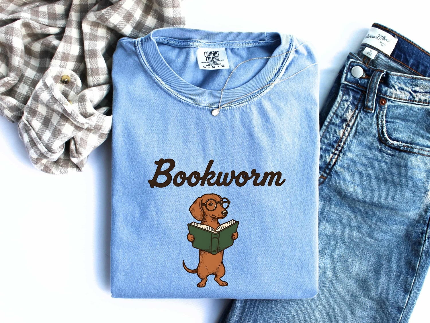 Dachshund Shirt for Women – Vintage Cartoon Bookworm Wiener Dog Reading Graphic Tee