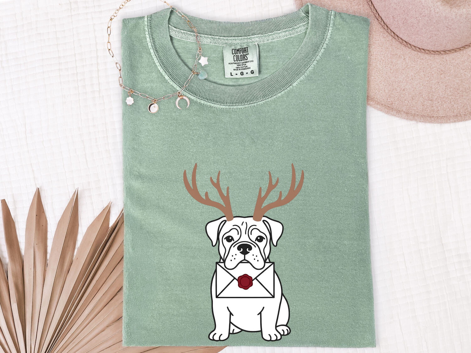 Christmas Bulldog Shirt for Women – Reindeer Minimalist Cartoon Holiday Graphic Tee