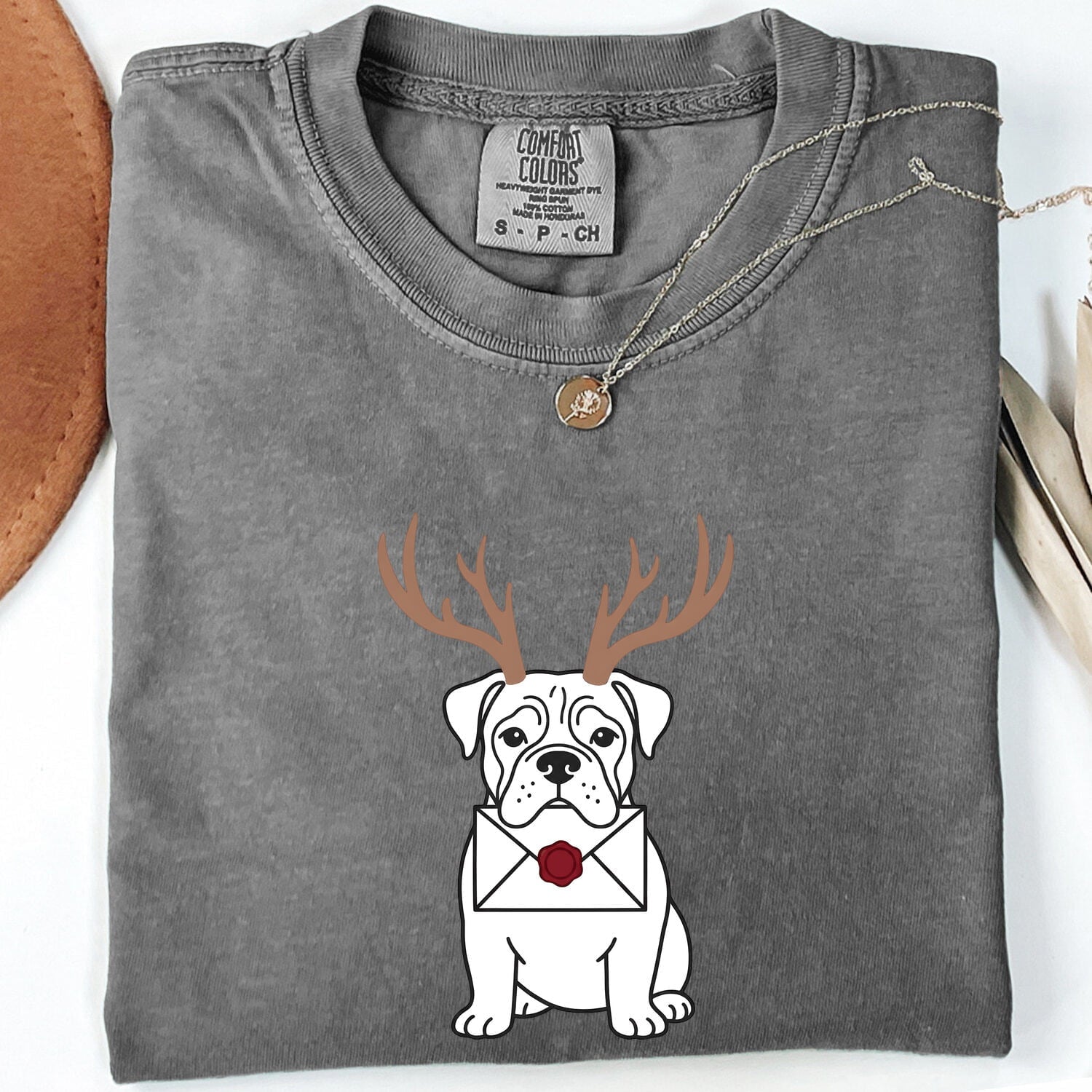 Christmas Bulldog Shirt for Women – Reindeer Minimalist Cartoon Holiday Graphic Tee